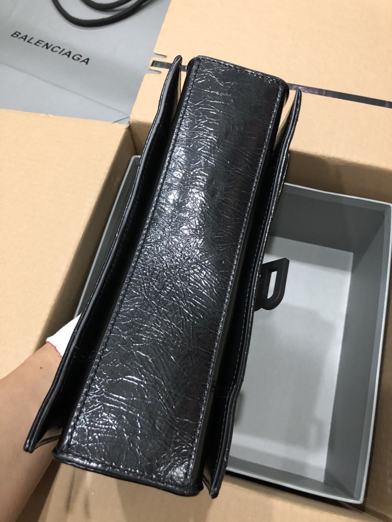 Ba1en*iaga hourglass bags